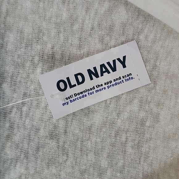 October Sale. Buy 1 Get 1 Free..Old Navy Ladies White shorts sleeved top NWT - Picture 6 of 6